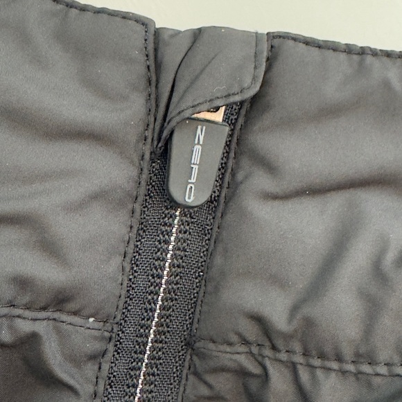 Zero Restriction Cloud Water Repellent Golf Vest Black S - Picture 11 of 11